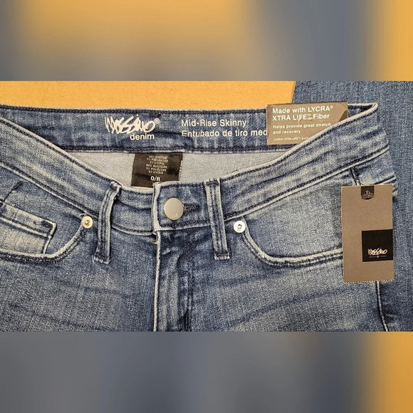 NWT Mossimo mid rise skinny jeans - Picture 3 of 5
